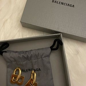 Auth balenciaga earring